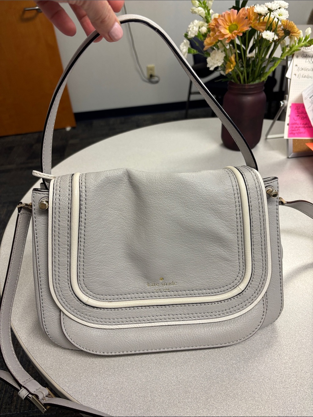 kate spade light gray and cream pebbled leather shoulder bag with crossbody stra
